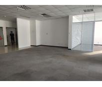 茂业大厦写字楼中等装修651㎡