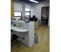 宝利国际广场0中等装修200㎡