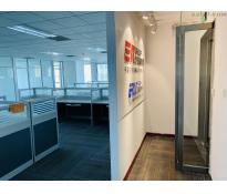 富力中心写字楼中等装修350㎡