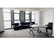 新华国金中心写字楼中等装修240㎡