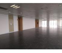 天津国际金融中心写字楼中等装修150㎡