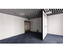 天津国际金融中心写字楼中等装修300㎡